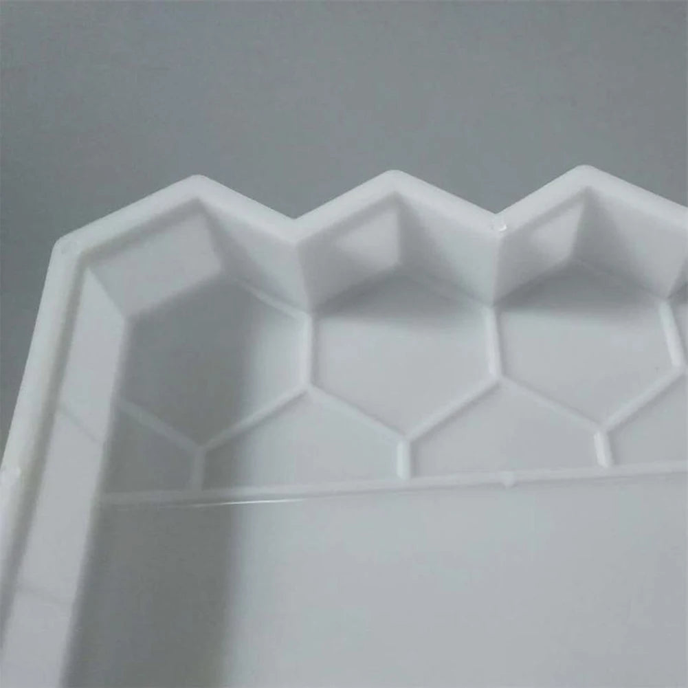 Garden Fence Cement Brick Mold Decor Plastic Concrete DIY Flower Bed Fish Pond