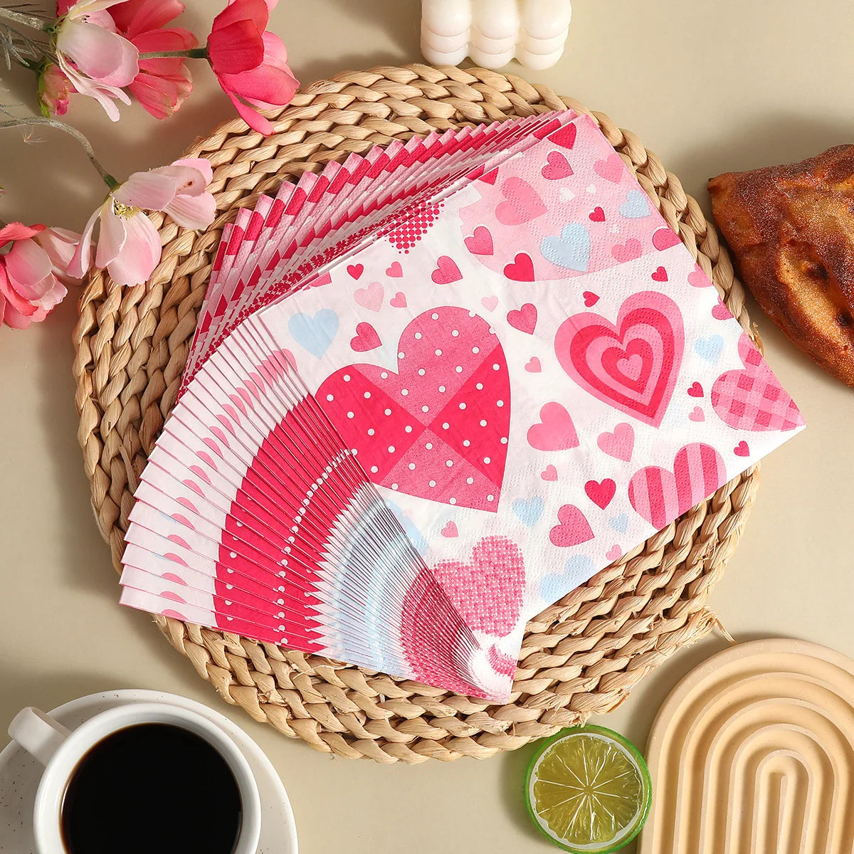 20/40/60pcs Valentines Napkins Valentine Day Napkins Heart Napkins Valentine Paper Napkins for Wedding Birthday Party Supplies