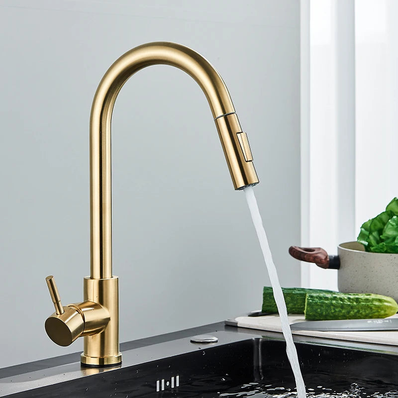 Quyanre Brushed Gold Kitchen Faucet Pull Out Kitchen Sink Water Tap Single Handle Mixer Tap 360 Rotation Kitchen Shower Faucet